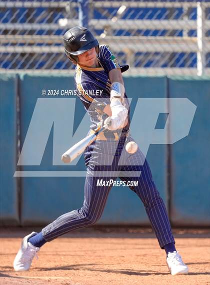 Thumbnail 2 in Youngker vs. Yuma Catholic photogallery.