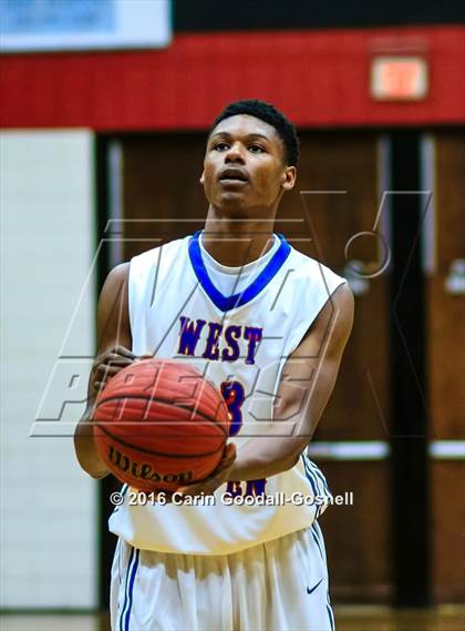 Thumbnail 1 in Havelock vs. West Craven photogallery.