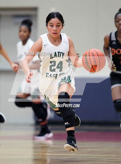 Thumbnail 3 in Dobie vs. Pasadena (McDonald's Texas Invitational) photogallery.