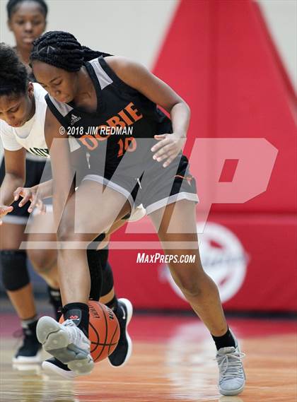 Thumbnail 1 in Dobie vs. Pasadena (McDonald's Texas Invitational) photogallery.
