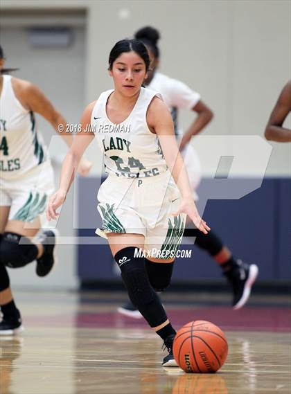Thumbnail 1 in Dobie vs. Pasadena (McDonald's Texas Invitational) photogallery.