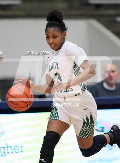 Thumbnail 1 in Dobie vs. Pasadena (McDonald's Texas Invitational) photogallery.