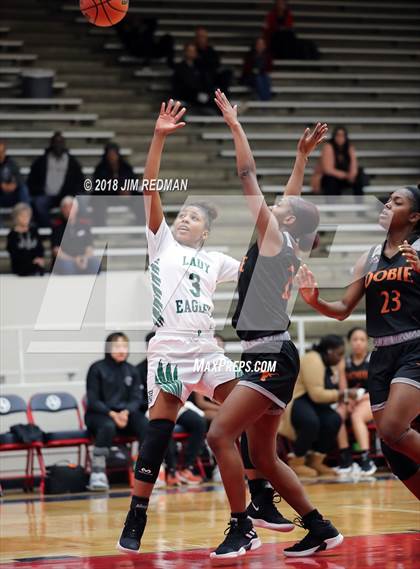 Thumbnail 3 in Dobie vs. Pasadena (McDonald's Texas Invitational) photogallery.