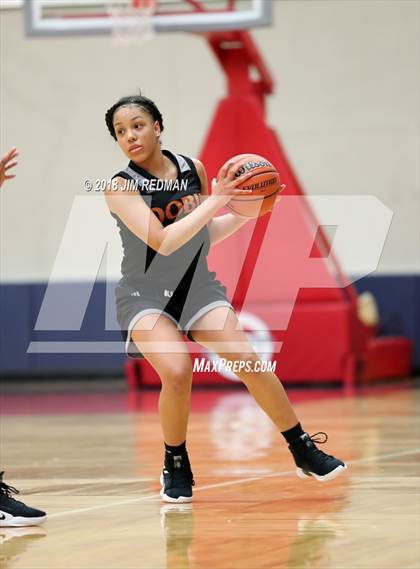 Thumbnail 3 in Dobie vs. Pasadena (McDonald's Texas Invitational) photogallery.