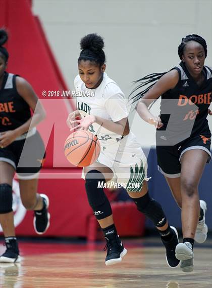 Thumbnail 2 in Dobie vs. Pasadena (McDonald's Texas Invitational) photogallery.