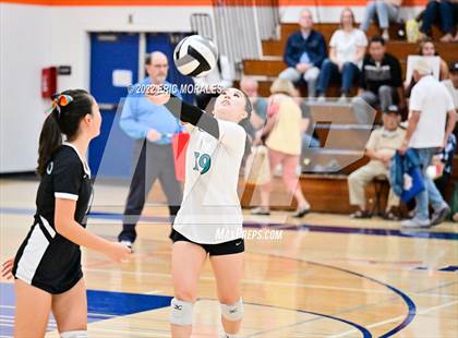 Thumbnail 2 in Clairemont vs Del Lago Academy (CIFSDS D4 2nd Round) photogallery.