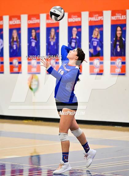 Thumbnail 3 in Clairemont vs Del Lago Academy (CIFSDS D4 2nd Round) photogallery.