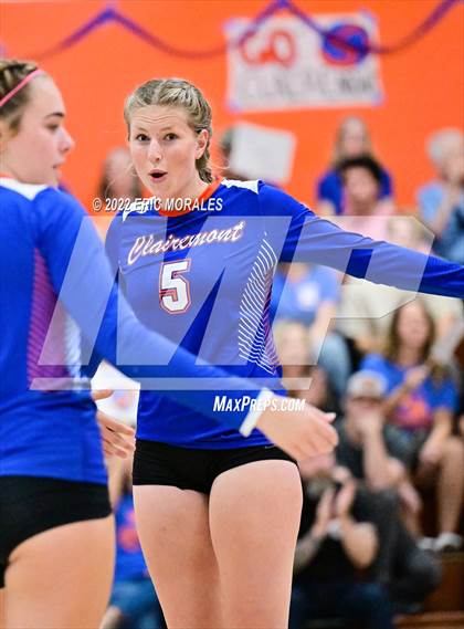Thumbnail 1 in Clairemont vs Del Lago Academy (CIFSDS D4 2nd Round) photogallery.