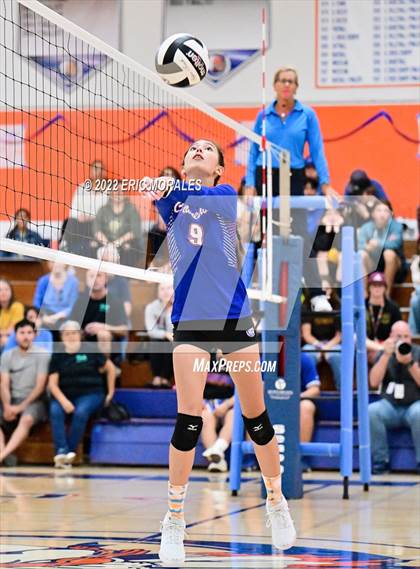 Thumbnail 3 in Clairemont vs Del Lago Academy (CIFSDS D4 2nd Round) photogallery.