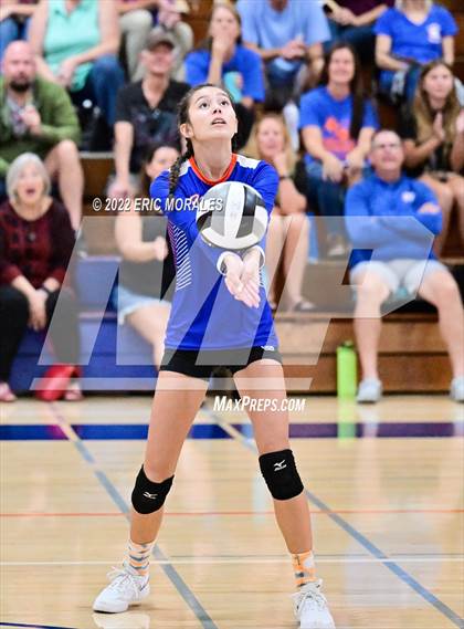 Thumbnail 3 in Clairemont vs Del Lago Academy (CIFSDS D4 2nd Round) photogallery.