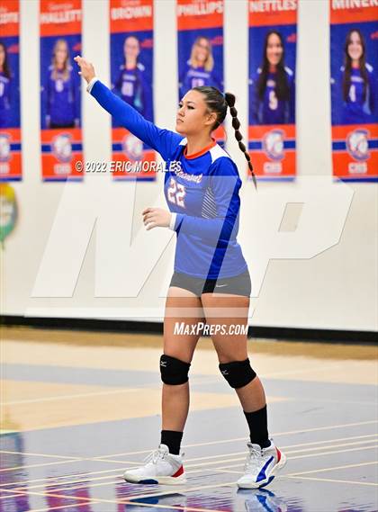 Thumbnail 2 in Clairemont vs Del Lago Academy (CIFSDS D4 2nd Round) photogallery.