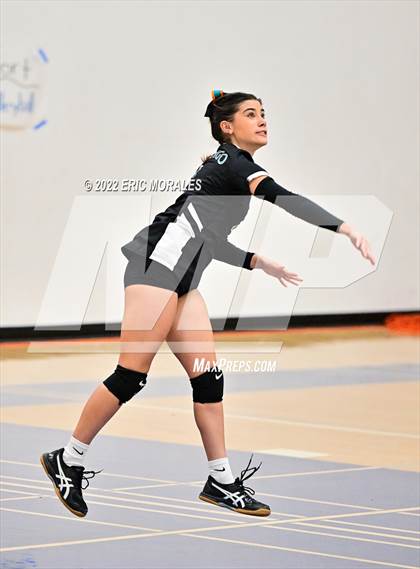 Thumbnail 1 in Clairemont vs Del Lago Academy (CIFSDS D4 2nd Round) photogallery.