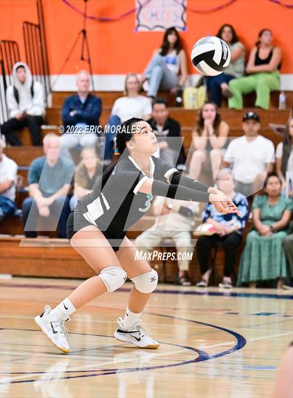 Thumbnail 1 in Clairemont vs Del Lago Academy (CIFSDS D4 2nd Round) photogallery.