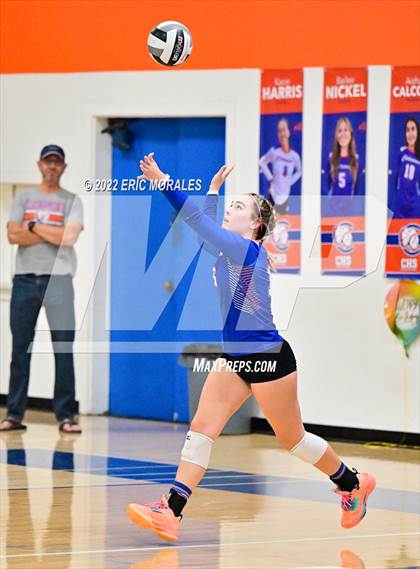 Thumbnail 3 in Clairemont vs Del Lago Academy (CIFSDS D4 2nd Round) photogallery.