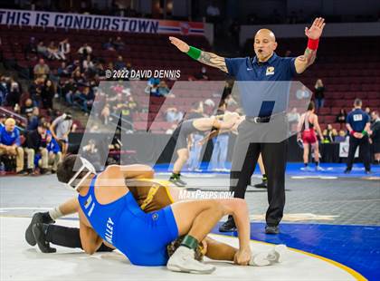 Thumbnail 1 in CIF State Boys Wrestling Championships (Second Round) photogallery.