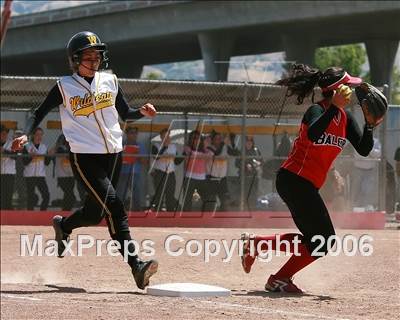Thumbnail 3 in Watsonville vs San Benito (D1 Section Final) photogallery.
