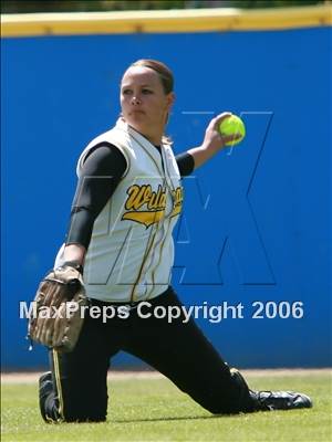 Thumbnail 2 in Watsonville vs San Benito (D1 Section Final) photogallery.