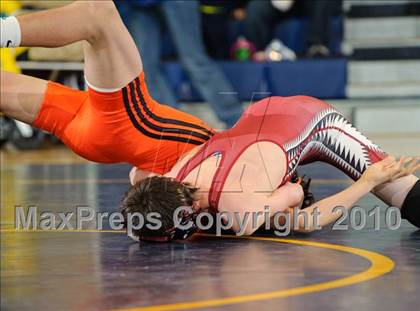 Thumbnail 3 in Quad Meet:  Hoopa/Arcata/Ferndale @ Del Norte photogallery.