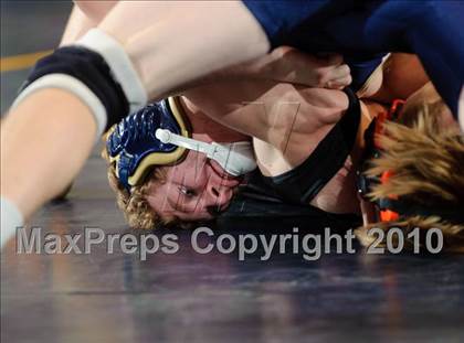 Thumbnail 2 in Quad Meet:  Hoopa/Arcata/Ferndale @ Del Norte photogallery.