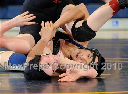 Thumbnail 3 in Quad Meet:  Hoopa/Arcata/Ferndale @ Del Norte photogallery.