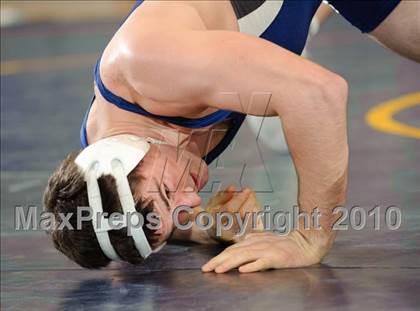 Thumbnail 3 in Quad Meet:  Hoopa/Arcata/Ferndale @ Del Norte photogallery.