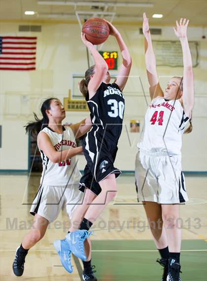 Thumbnail 3 in Harvard-Westlake vs Clovis North (Santa Barbara Tournament of Champions) photogallery.