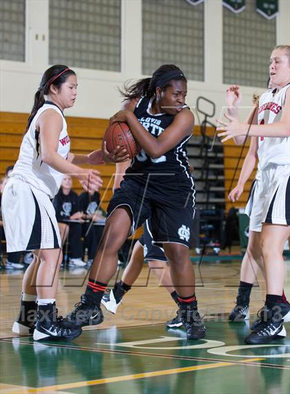 Thumbnail 2 in Harvard-Westlake vs Clovis North (Santa Barbara Tournament of Champions) photogallery.