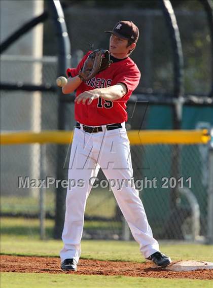 Thumbnail 2 in Bishop Verot vs. Dunnellon (Sarasota Classic) photogallery.