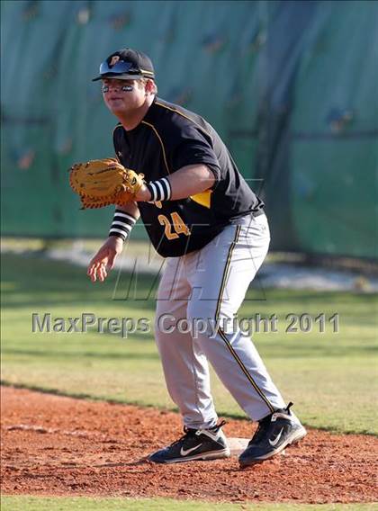 Thumbnail 2 in Bishop Verot vs. Dunnellon (Sarasota Classic) photogallery.