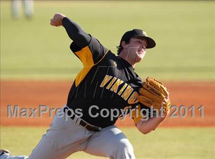 Thumbnail 1 in Bishop Verot vs. Dunnellon (Sarasota Classic) photogallery.