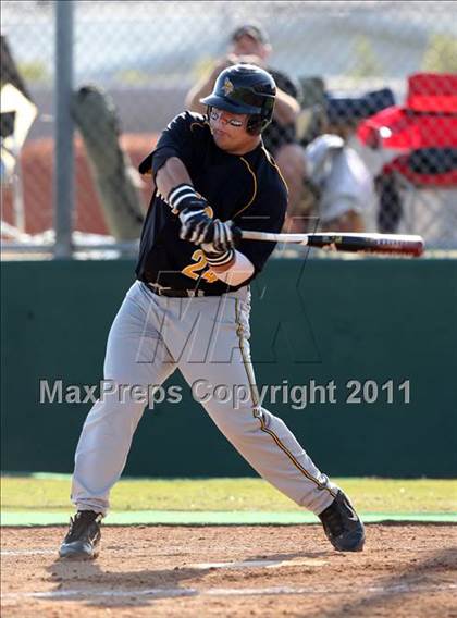 Thumbnail 3 in Bishop Verot vs. Dunnellon (Sarasota Classic) photogallery.