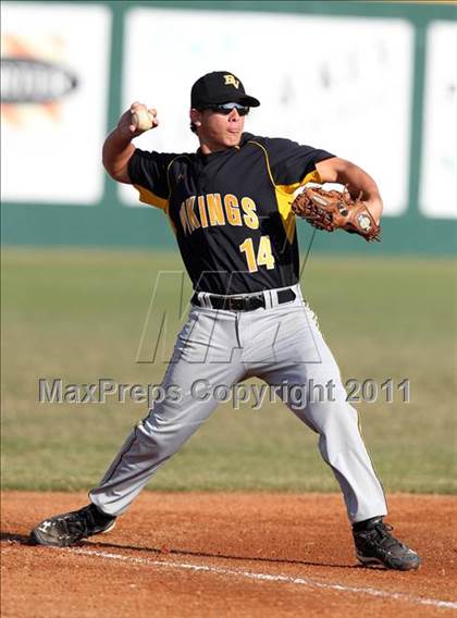 Thumbnail 1 in Bishop Verot vs. Dunnellon (Sarasota Classic) photogallery.
