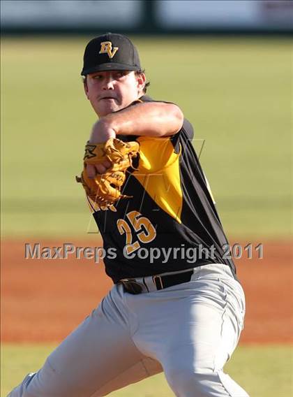 Thumbnail 1 in Bishop Verot vs. Dunnellon (Sarasota Classic) photogallery.