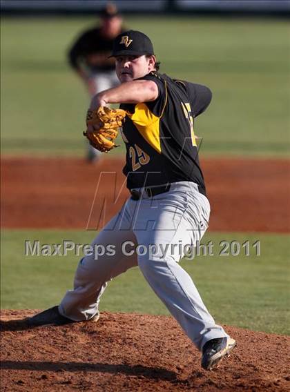 Thumbnail 3 in Bishop Verot vs. Dunnellon (Sarasota Classic) photogallery.