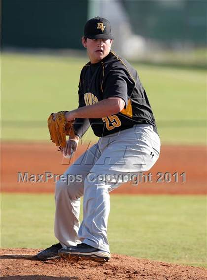 Thumbnail 3 in Bishop Verot vs. Dunnellon (Sarasota Classic) photogallery.