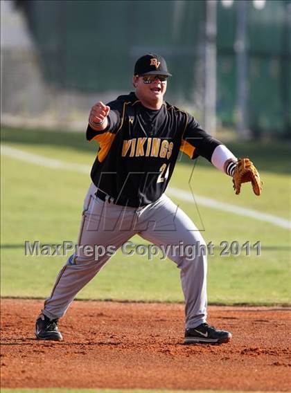 Thumbnail 1 in Bishop Verot vs. Dunnellon (Sarasota Classic) photogallery.