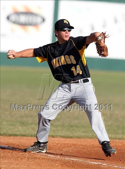 Thumbnail 3 in Bishop Verot vs. Dunnellon (Sarasota Classic) photogallery.