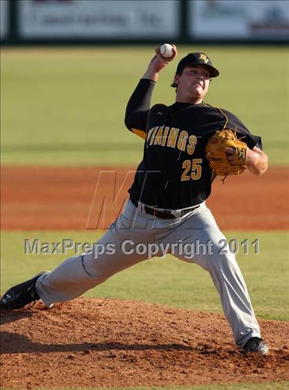 Thumbnail 1 in Bishop Verot vs. Dunnellon (Sarasota Classic) photogallery.