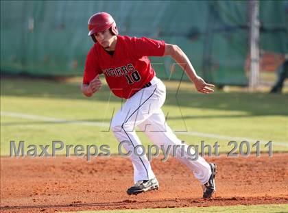 Thumbnail 2 in Bishop Verot vs. Dunnellon (Sarasota Classic) photogallery.