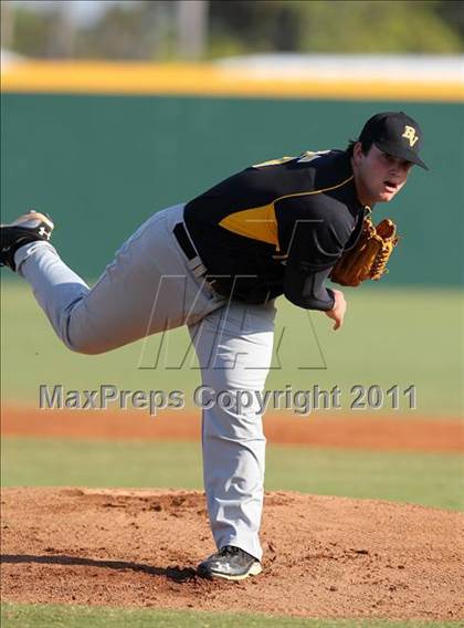 Thumbnail 3 in Bishop Verot vs. Dunnellon (Sarasota Classic) photogallery.