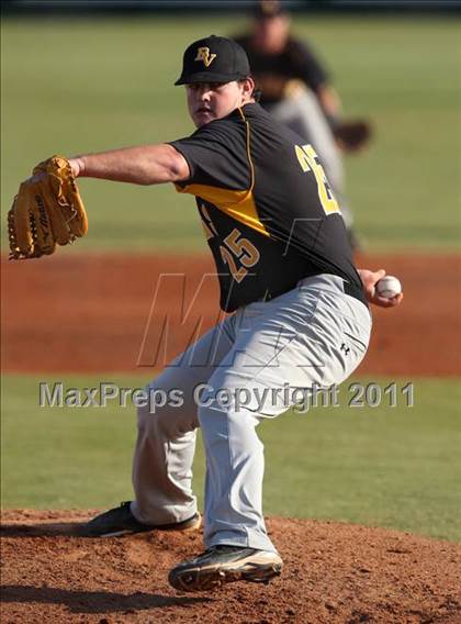 Thumbnail 1 in Bishop Verot vs. Dunnellon (Sarasota Classic) photogallery.