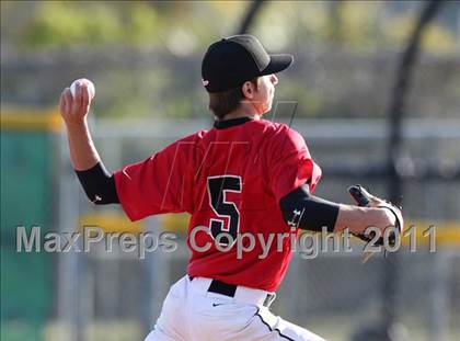 Thumbnail 2 in Bishop Verot vs. Dunnellon (Sarasota Classic) photogallery.