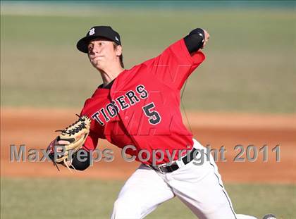 Thumbnail 1 in Bishop Verot vs. Dunnellon (Sarasota Classic) photogallery.