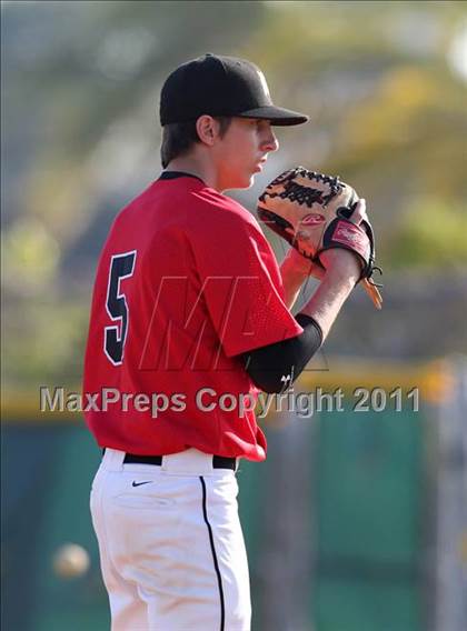 Thumbnail 1 in Bishop Verot vs. Dunnellon (Sarasota Classic) photogallery.