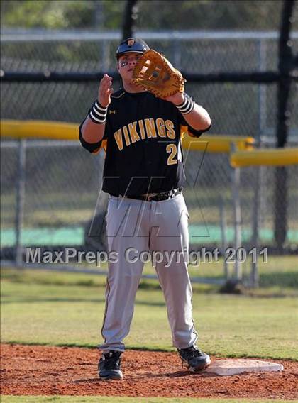 Thumbnail 3 in Bishop Verot vs. Dunnellon (Sarasota Classic) photogallery.
