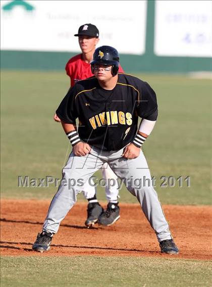 Thumbnail 2 in Bishop Verot vs. Dunnellon (Sarasota Classic) photogallery.
