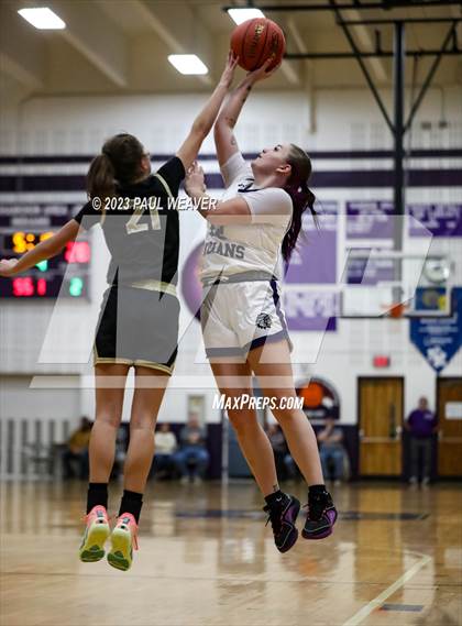 Thumbnail 3 in Mahanoy Area vs Shamokin Area (Bob Probert Tournament) photogallery.