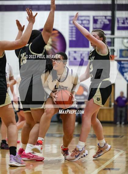 Thumbnail 1 in Mahanoy Area vs Shamokin Area (Bob Probert Tournament) photogallery.