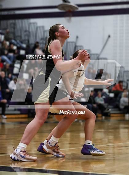Thumbnail 1 in Mahanoy Area vs Shamokin Area (Bob Probert Tournament) photogallery.