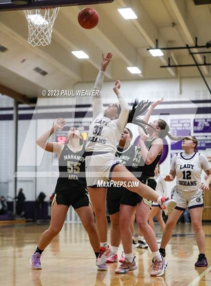 Thumbnail 3 in Mahanoy Area vs Shamokin Area (Bob Probert Tournament) photogallery.